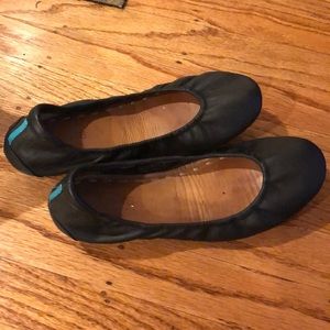 Black Tieks